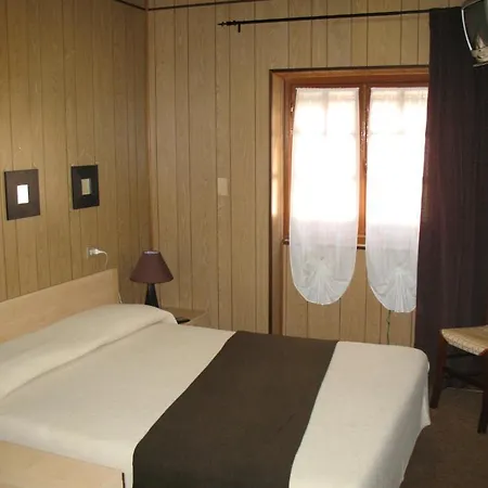 Hotell Casa Vicino 3*