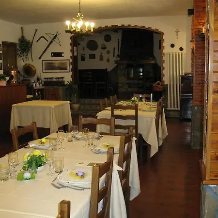 Casa Vicino מלון Cantalupo Ligure