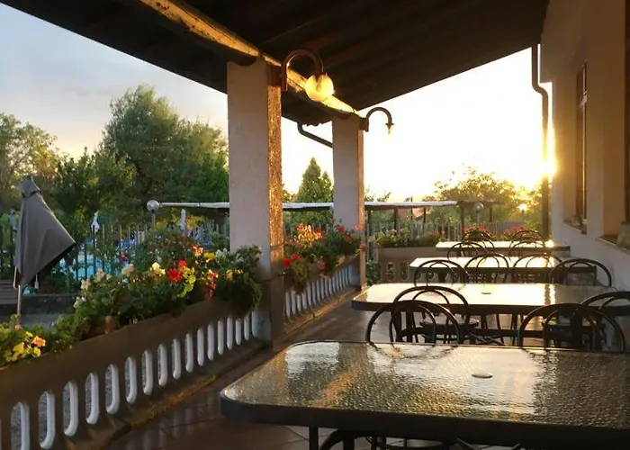 Casa Vicino Hotel